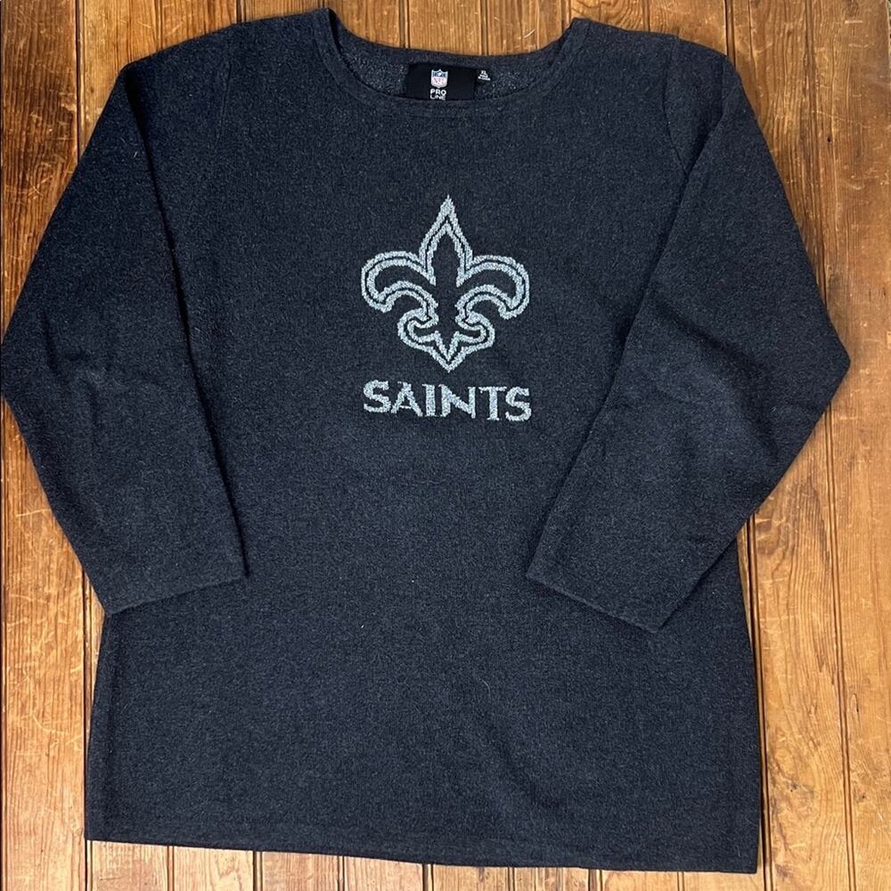 Women’s Black or dark gray New Orleans Saints NFL football Long Sleeve sweater